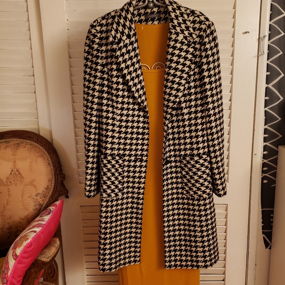 Houndstooth Trench Coat - Picture 3 of 5